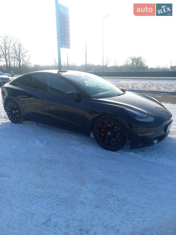 Седан Tesla Model 3 2021 в Коломиї