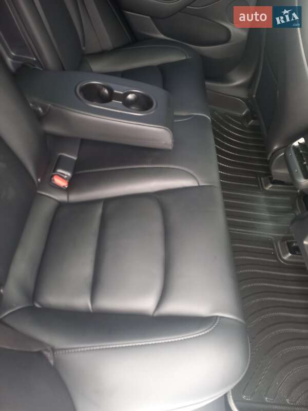 Седан Tesla Model 3 2021 в Коломиї