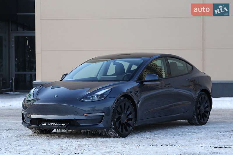 Седан Tesla Model 3 2023 в Киеве фото 3 Седан Tesla Model 3 2023 в Киеве