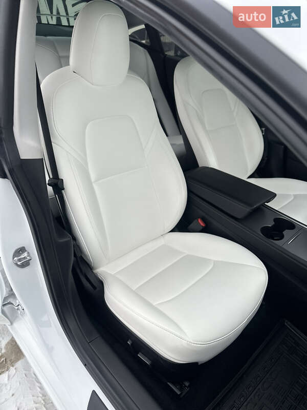 Седан Tesla Model 3 2022 в Ковеле