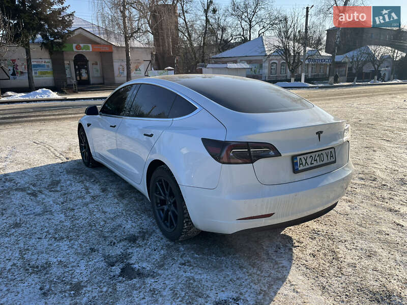 Седан Tesla Model 3 2019 в Краснокутске