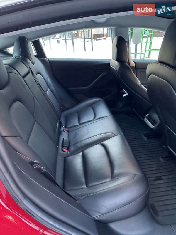 Седан Tesla Model 3 2018 в Львові фото 11 Седан Tesla Model 3 2018 в Львові