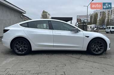 Седан Tesla Model 3 2018 в Киеве фото 5 Седан Tesla Model 3 2018 в Киеве