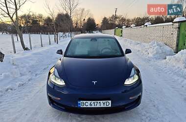 Седан Tesla Model 3 2023 в Львове