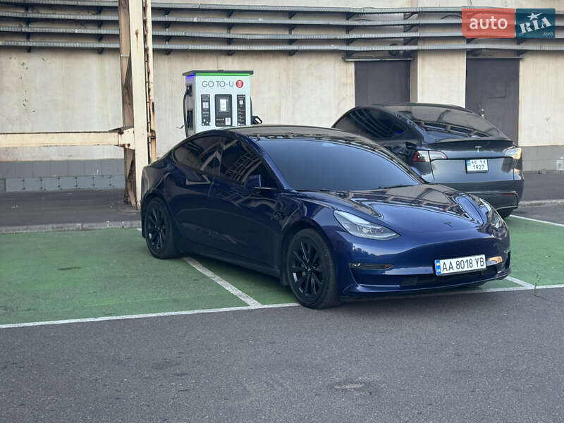Седан Tesla Model 3 2022 в Запоріжжі фото Седан Tesla Model 3 2022 в Запоріжжі