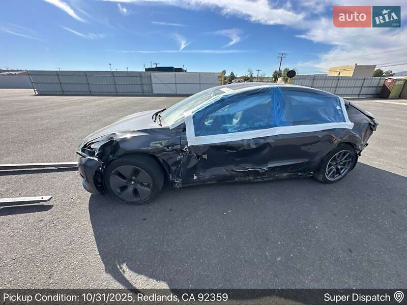 Седан Tesla Model 3 2023 в Белой Церкви