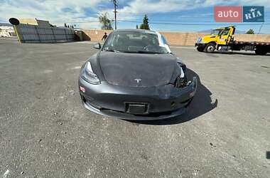 Седан Tesla Model 3 2023 в Білій Церкві
