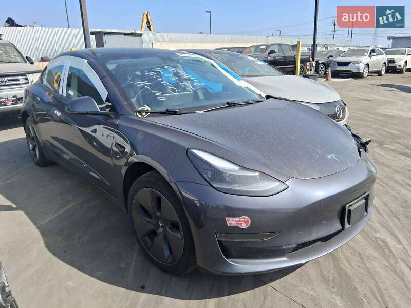 Седан Tesla Model 3 2023 в Белой Церкви