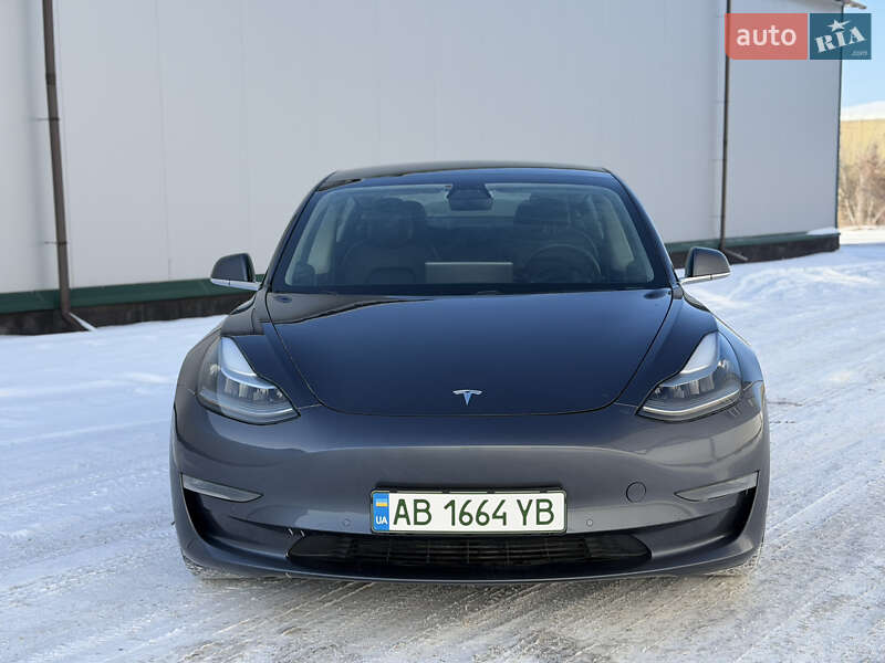 Седан Tesla Model 3 2019 в Вінниці