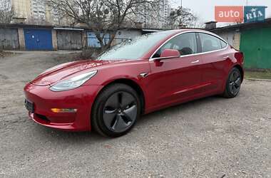 Седан Tesla Model 3 2018 в Києві