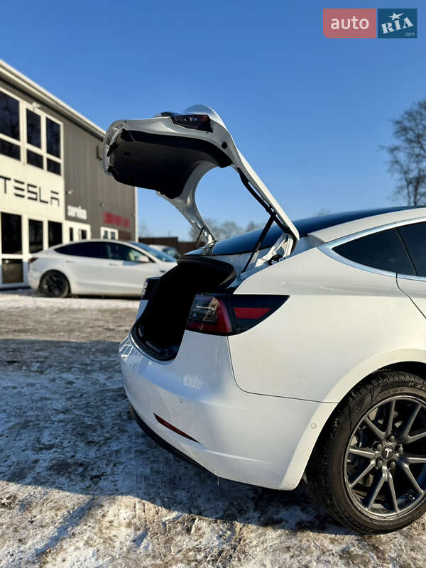 Седан Tesla Model 3 2019 в Вінниці фото 16 Седан Tesla Model 3 2019 в Вінниці