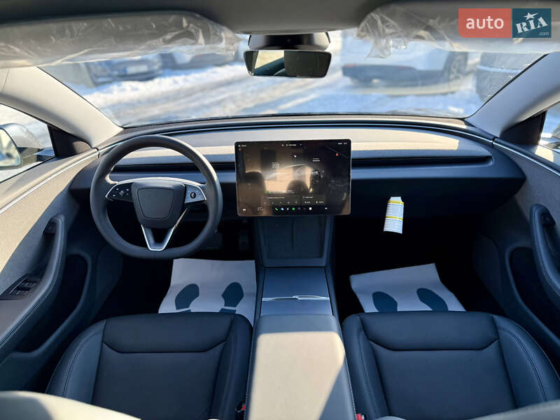 Седан Tesla Model 3 2024 в Вінниці