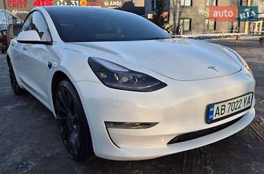 Седан Tesla Model 3 2022 в Вінниці