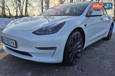 Седан Tesla Model 3 2022 в Виннице