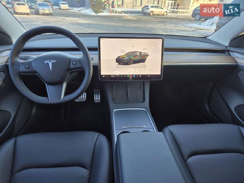 Седан Tesla Model 3 2022 в Вінниці