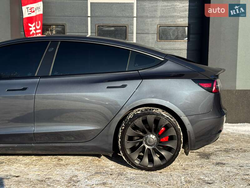Седан Tesla Model 3 2022 в Киеве фото 7 Седан Tesla Model 3 2022 в Киеве