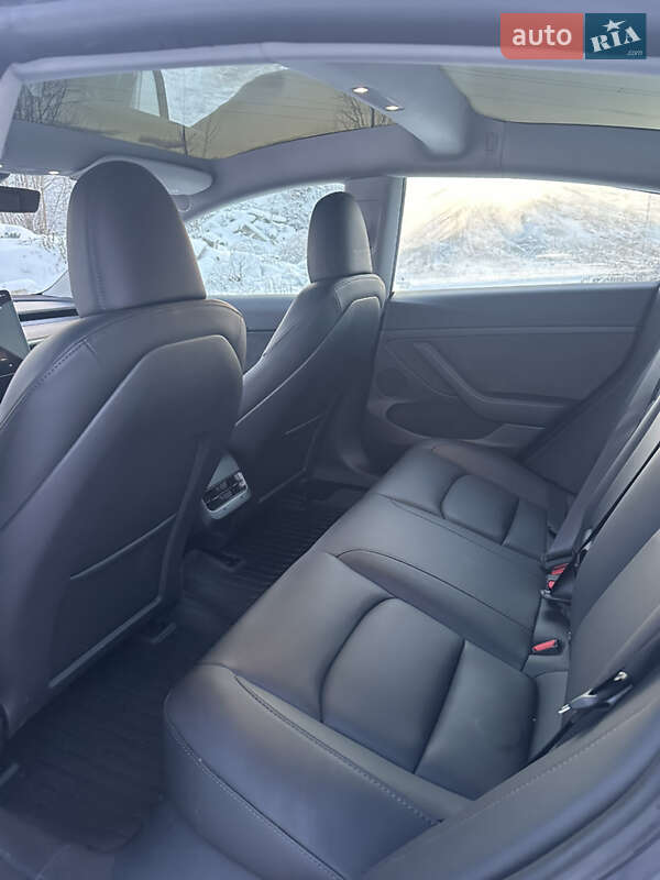 Седан Tesla Model 3 2023 в Києві фото 23 Седан Tesla Model 3 2023 в Києві
