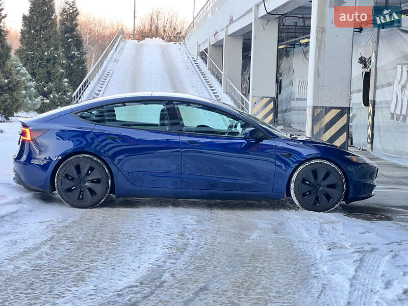 Седан Tesla Model 3 2024 в Киеве фото 11 Седан Tesla Model 3 2024 в Киеве