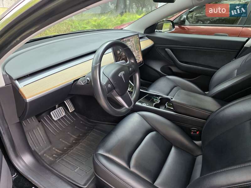 Седан Tesla Model 3 2019 в Запорожье
