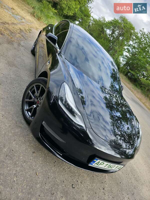 Седан Tesla Model 3 2019 в Запорожье