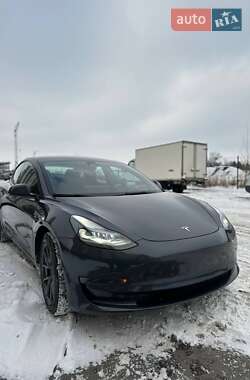 Седан Tesla Model 3 2021 в Дніпрі