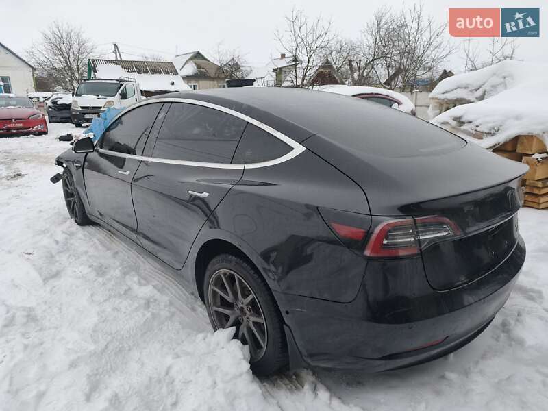 Седан Tesla Model 3 2018 в Сквирі фото 5 Седан Tesla Model 3 2018 в Сквирі
