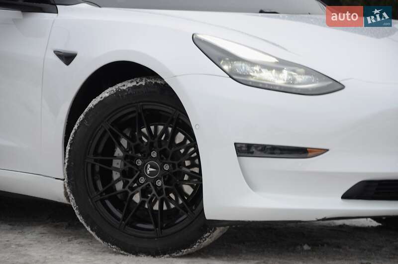 Седан Tesla Model 3 2021 в Киеве фото 13 Седан Tesla Model 3 2021 в Киеве