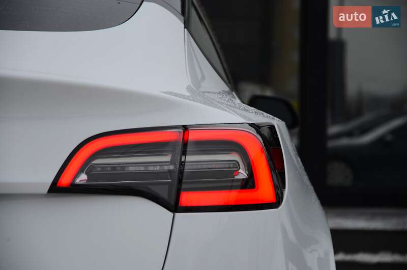 Седан Tesla Model 3 2021 в Киеве фото 20 Седан Tesla Model 3 2021 в Киеве