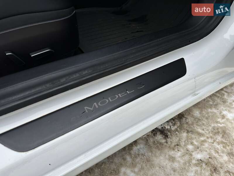 Седан Tesla Model 3 2021 в Киеве фото 51 Седан Tesla Model 3 2021 в Киеве