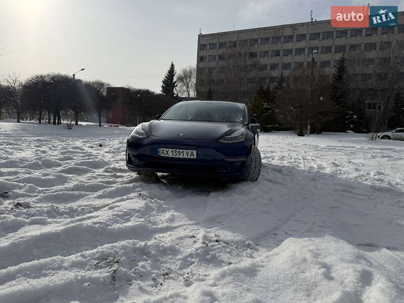 Седан Tesla Model 3 2019 в Харькове
