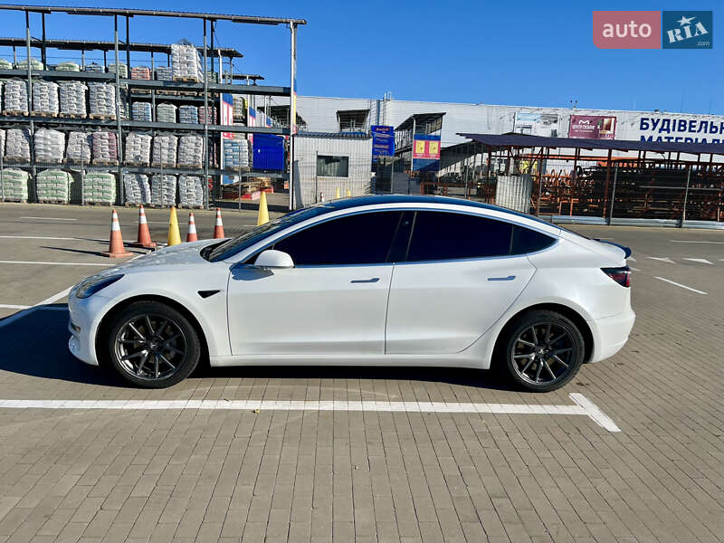 Седан Tesla Model 3 2019 в Борисполе фото 14 Седан Tesla Model 3 2019 в Борисполе