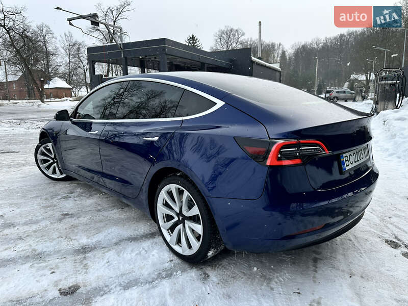 Седан Tesla Model 3 2018 в Дрогобичі фото 3 Седан Tesla Model 3 2018 в Дрогобичі