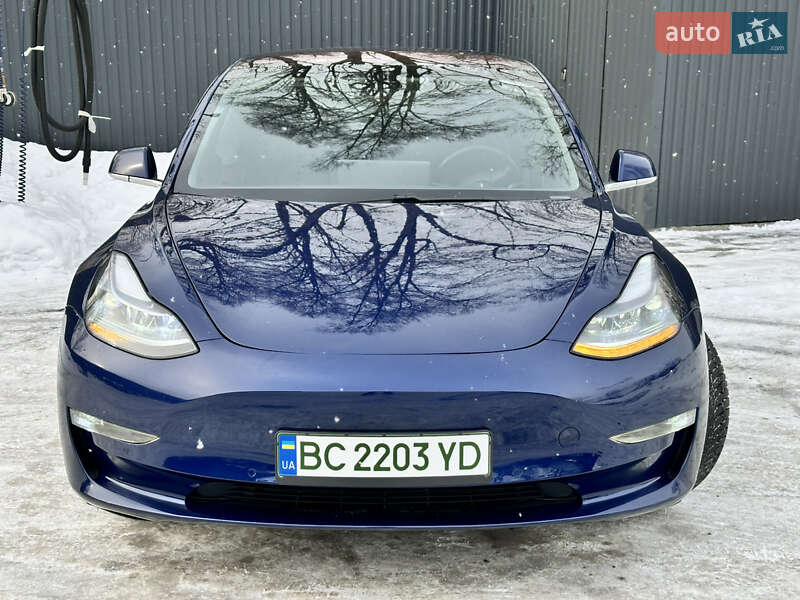 Седан Tesla Model 3 2018 в Дрогобичі фото 16 Седан Tesla Model 3 2018 в Дрогобичі