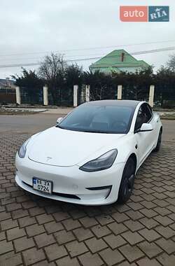 Седан Tesla Model 3 2021 в Миколаєві