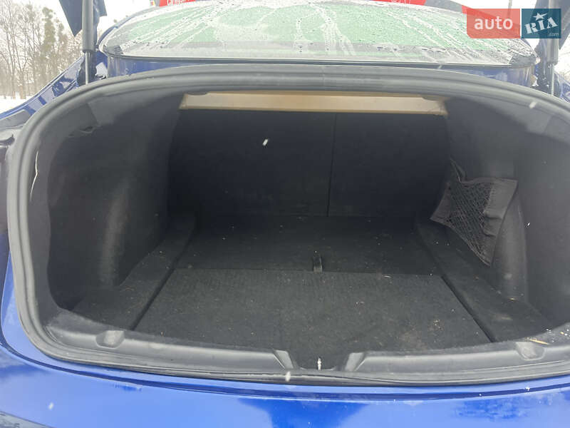 Седан Tesla Model 3 2019 в Стрые