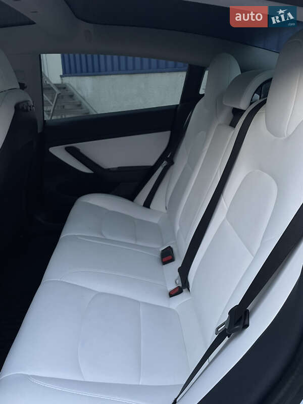 Седан Tesla Model 3 2020 в Львове фото 21 Седан Tesla Model 3 2020 в Львове