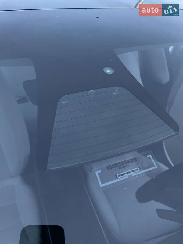 Седан Tesla Model 3 2020 в Львове фото 42 Седан Tesla Model 3 2020 в Львове