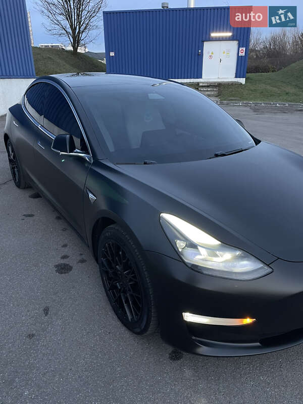 Седан Tesla Model 3 2020 в Львове фото 54 Седан Tesla Model 3 2020 в Львове