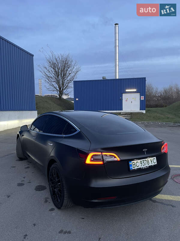 Седан Tesla Model 3 2020 в Львове фото 65 Седан Tesla Model 3 2020 в Львове