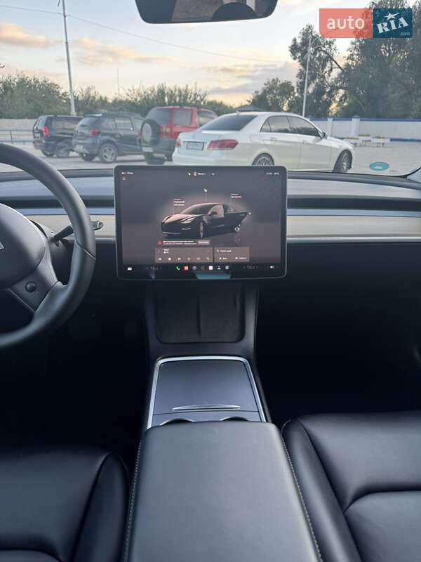 Седан Tesla Model 3 2023 в Измаиле фото 12 Седан Tesla Model 3 2023 в Измаиле