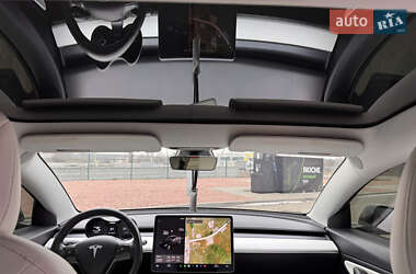 Седан Tesla Model 3 2018 в Николаеве