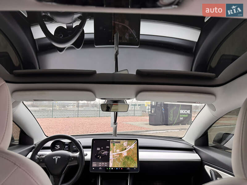 Седан Tesla Model 3 2018 в Николаеве