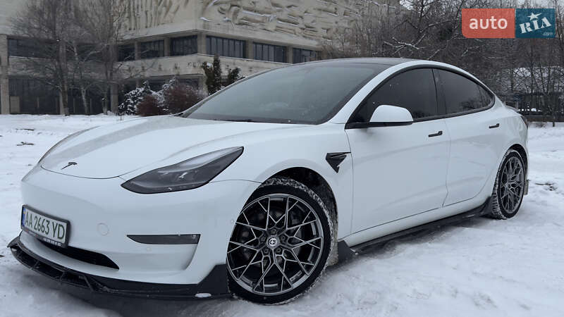 Седан Tesla Model 3 2022 в Киеве фото 12 Седан Tesla Model 3 2022 в Киеве