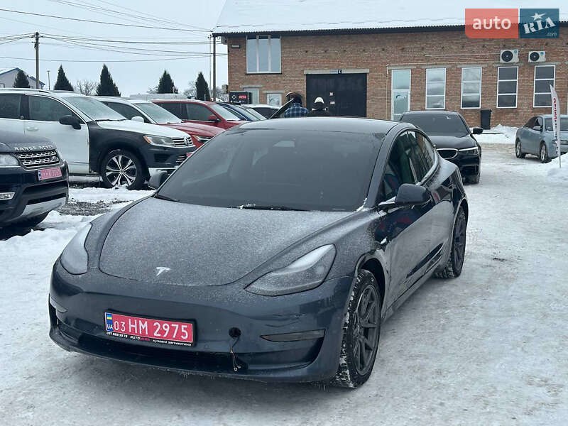 Седан Tesla Model 3 2022 в Луцке фото 2 Седан Tesla Model 3 2022 в Луцке