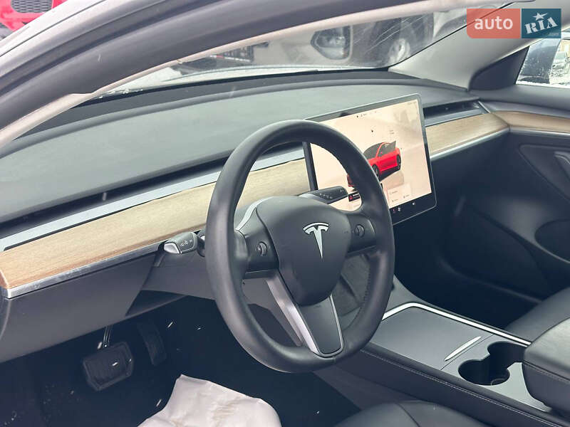 Седан Tesla Model 3 2022 в Луцке фото 10 Седан Tesla Model 3 2022 в Луцке