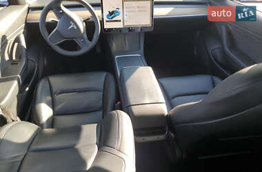 Седан Tesla Model 3 2021 в Львові