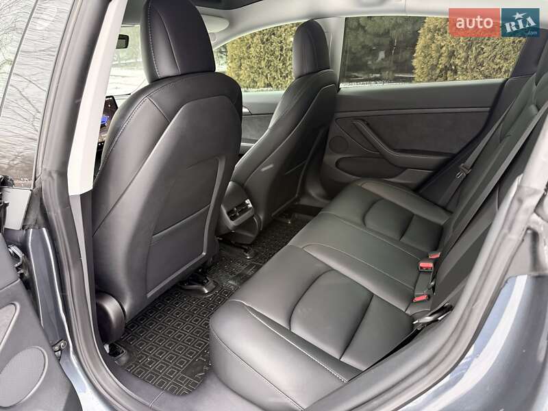 Седан Tesla Model 3 2022 в Кременчуці фото 28 Седан Tesla Model 3 2022 в Кременчуці