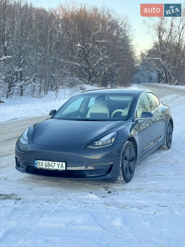 Седан Tesla Model 3 2020 в Хмельницькому