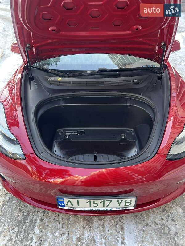 Седан Tesla Model 3 2018 в Киеве