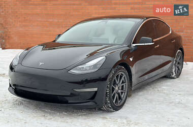 Седан Tesla Model 3 2019 в Киеве